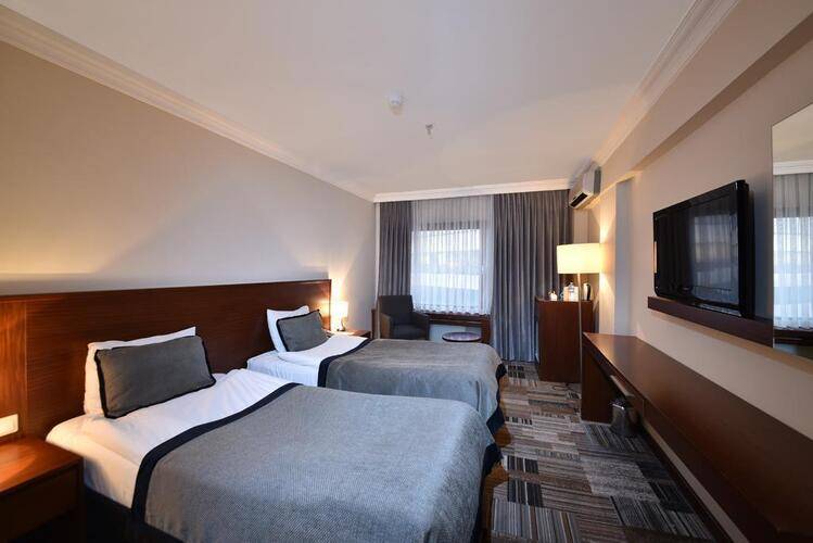 Tiara Hotel Spa