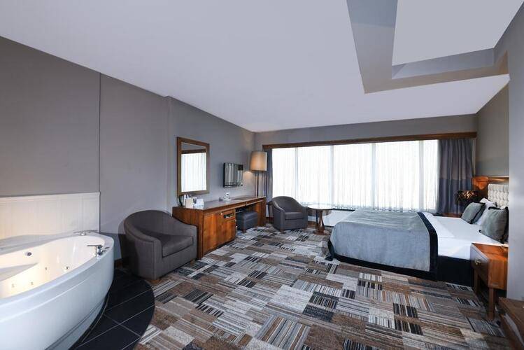 Tiara Hotel Spa