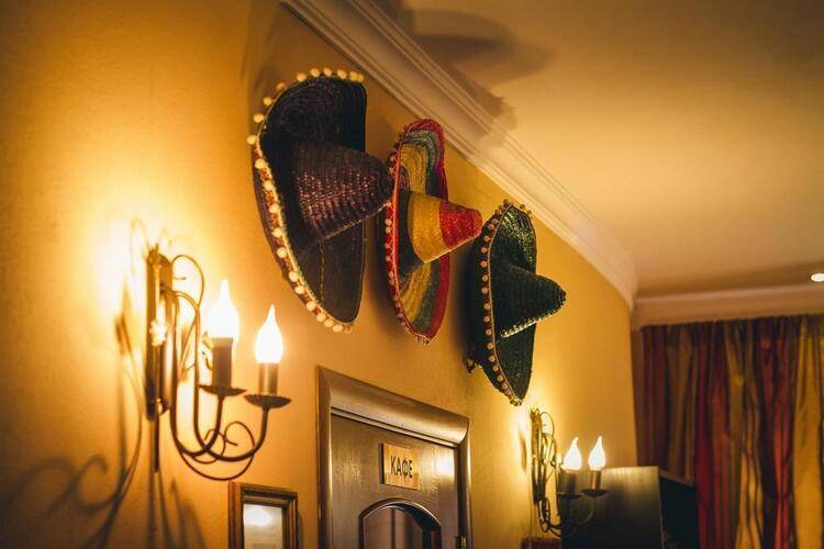 Мартон Амиго