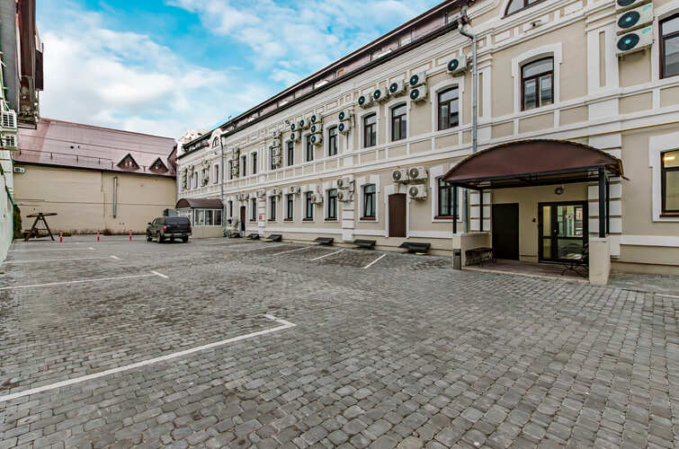 Берисон Камала