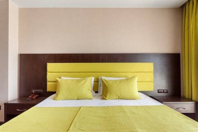 Мартон Лидер