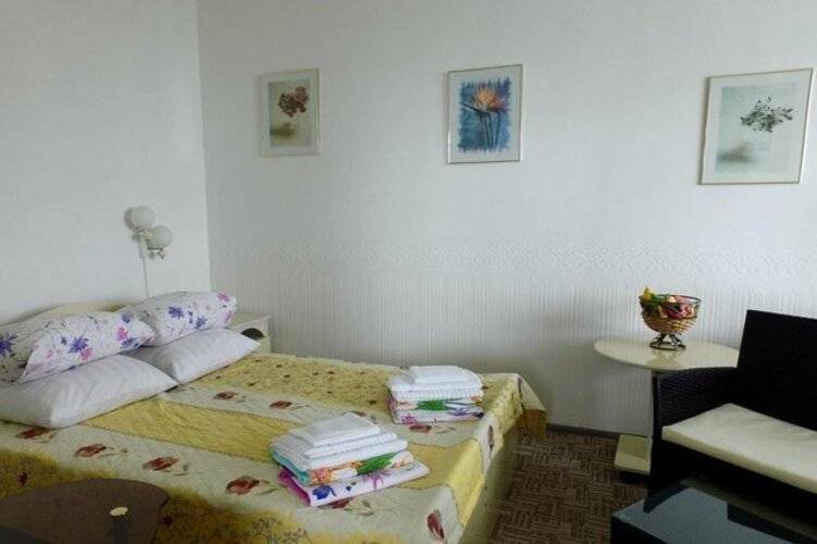 Отель Макопсе