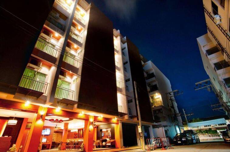 Deva Suites Patong Hotel
