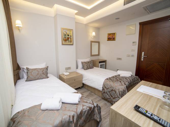 Hhk Hotel Downtown