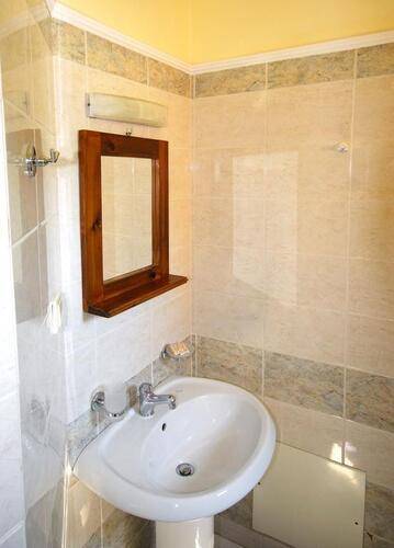 Aloni Suites
