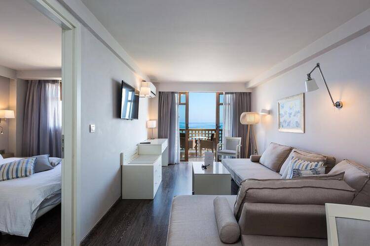 Ammos Suites