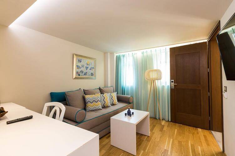 Ammos Suites