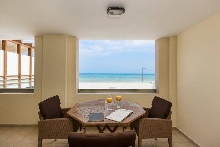 Ammos Suites