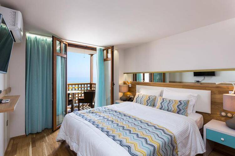 Ammos Suites
