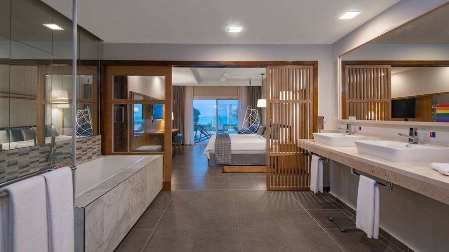 Hotel Grand Muthu Rainbow (Adults Only 18+)