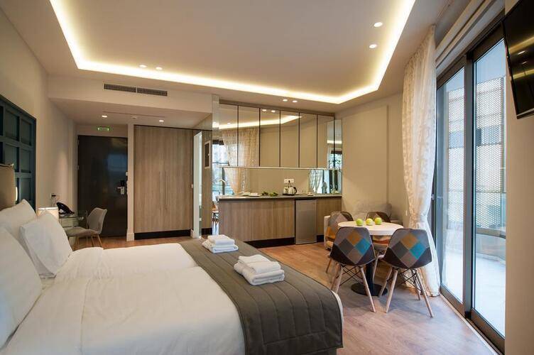 Athens Platinum Rooms And Suites