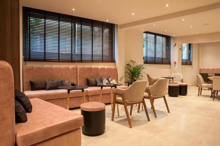 Athens Platinum Rooms And Suites