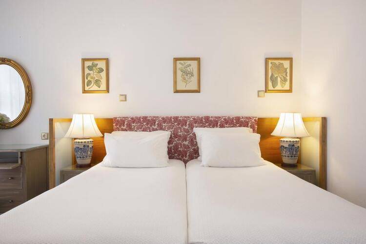 Dorion Hotel