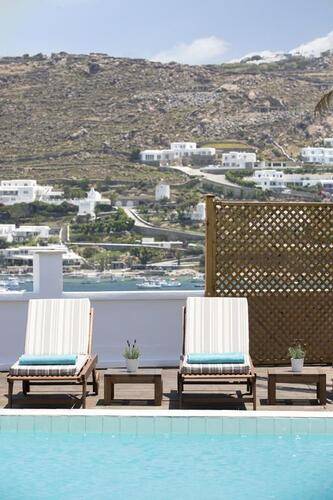Dorion Hotel