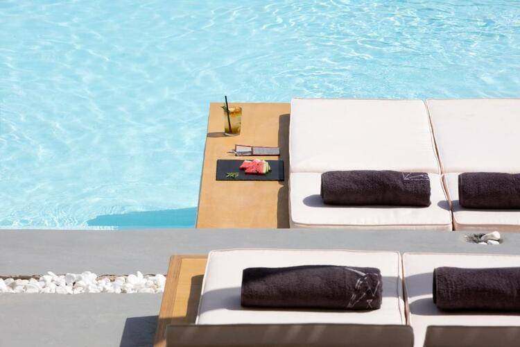 Dreambox Mykonos Suites