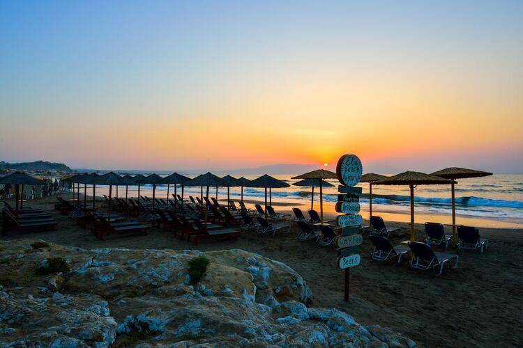 Elia Agia Marina Beach Hotel