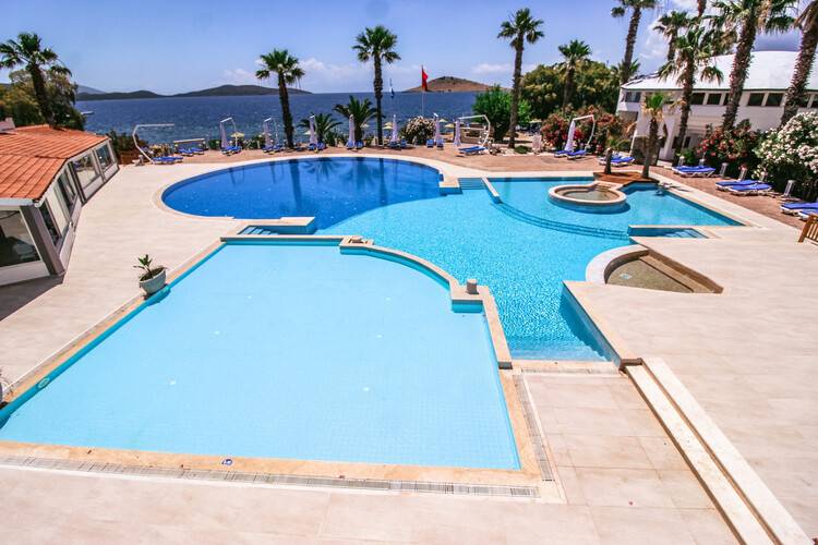 Club Muskebi Hotel