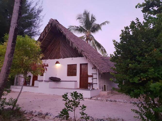 Kilimani Kwetu Beach Hotel