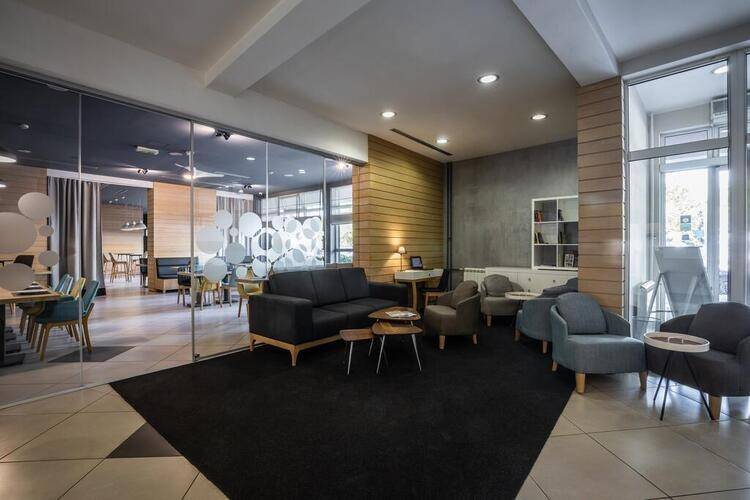 B Hotels