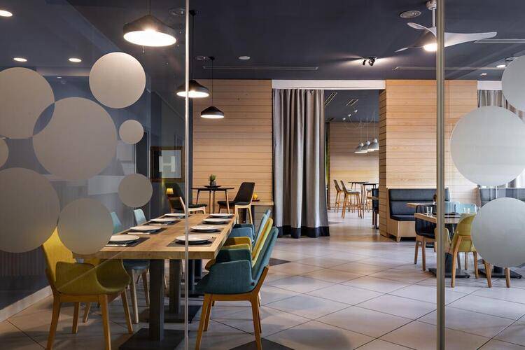 B Hotels