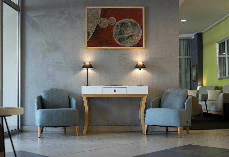 B Hotels