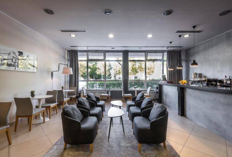 B Hotels
