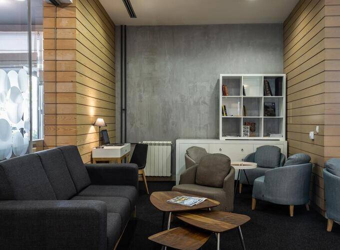 B Hotels