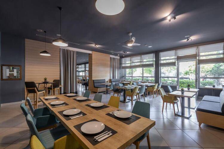 B Hotels