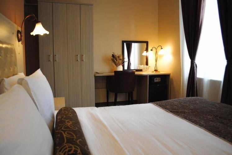 Belgrade City Hotel