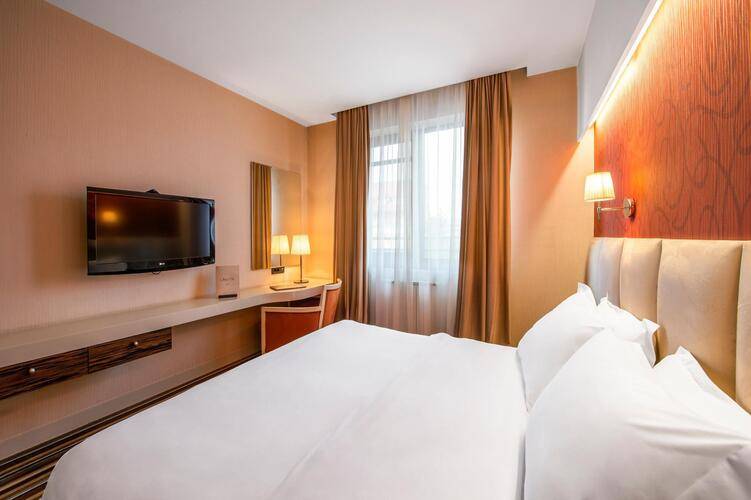 Crystal Hotel Belgrade