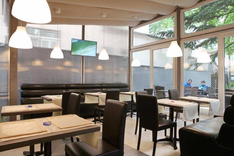 Garni Hotel Dum