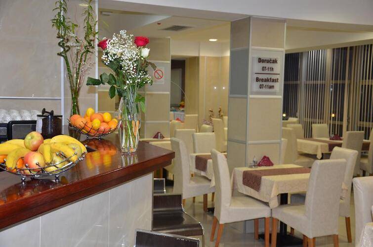 Garni Hotel Zeder