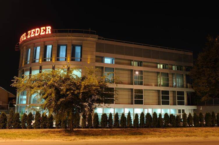 Garni Hotel Zeder