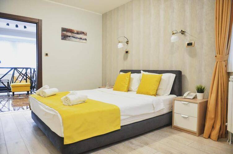 Garni House 46