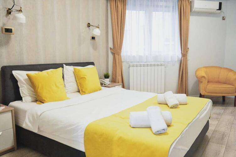 Garni House 46