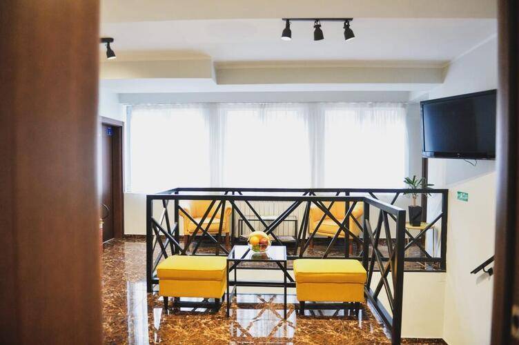 Garni House 46