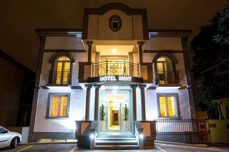 Hotel Mint