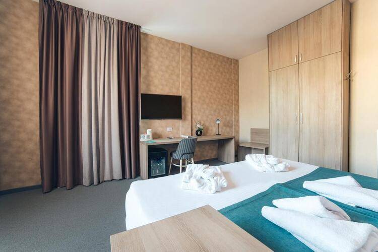 Hotel Mint