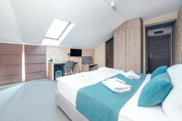 Hotel Mint