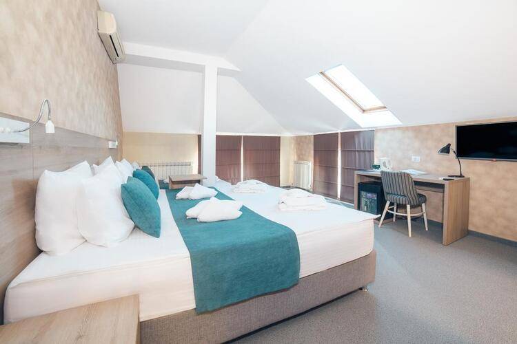 Hotel Mint