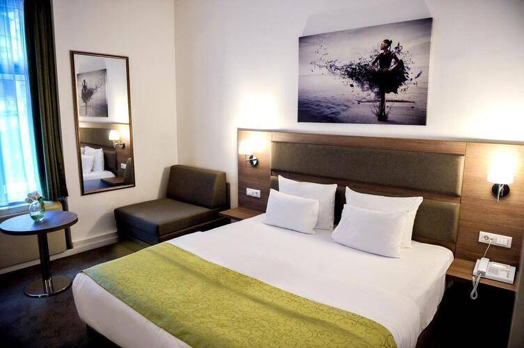 Hotel Opera