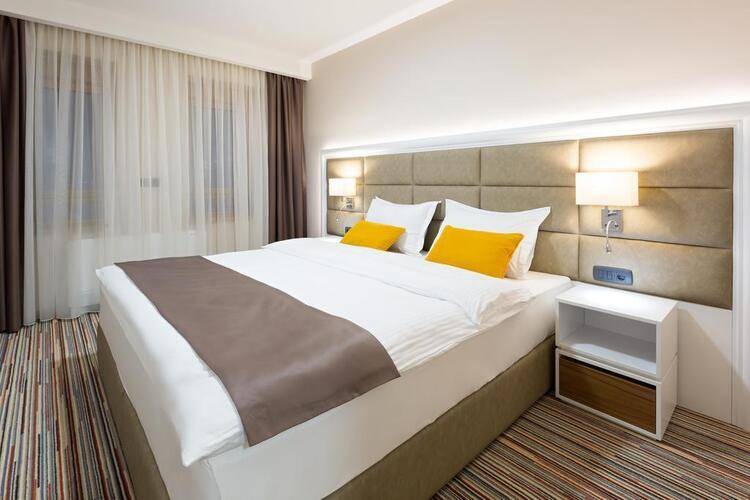 Hotel Tesla Smart Stay