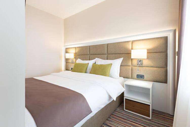 Hotel Tesla Smart Stay