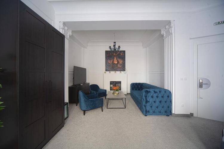 Kings Palace Suites