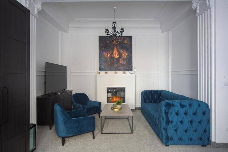 Kings Palace Suites