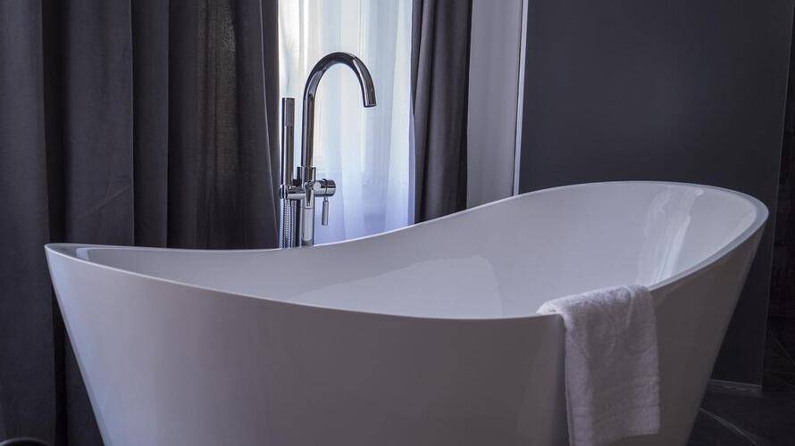 Kings Palace Suites