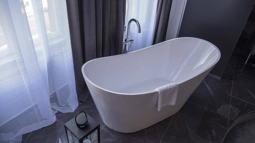 Kings Palace Suites