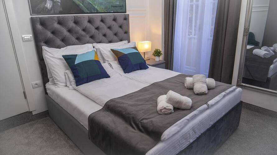 Kings Palace Suites
