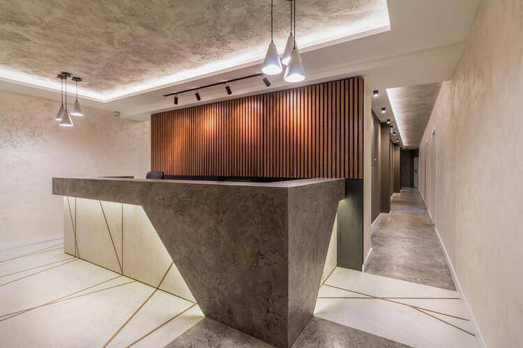 Level Luxury Suites