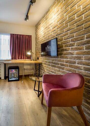 Level Luxury Suites